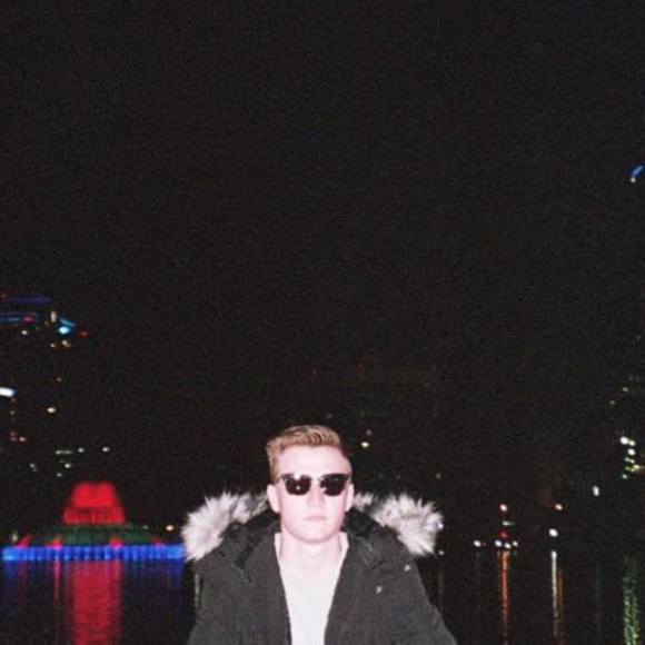 Meet your Posher, Andrew - Picture 1 of 1